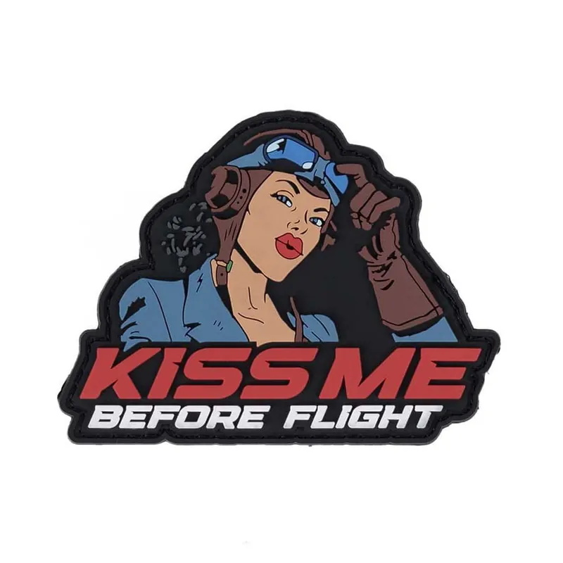 Cenový Hit Nášivka 3D plastová KISS ME BEFORE FLIGHT velcro